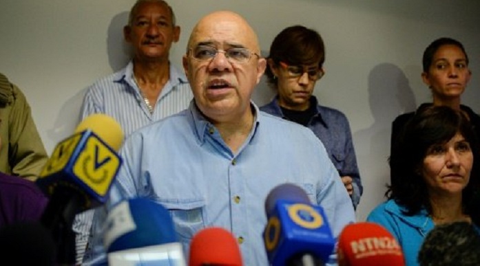 Venezuela`s rudderless opposition regroups in crisis